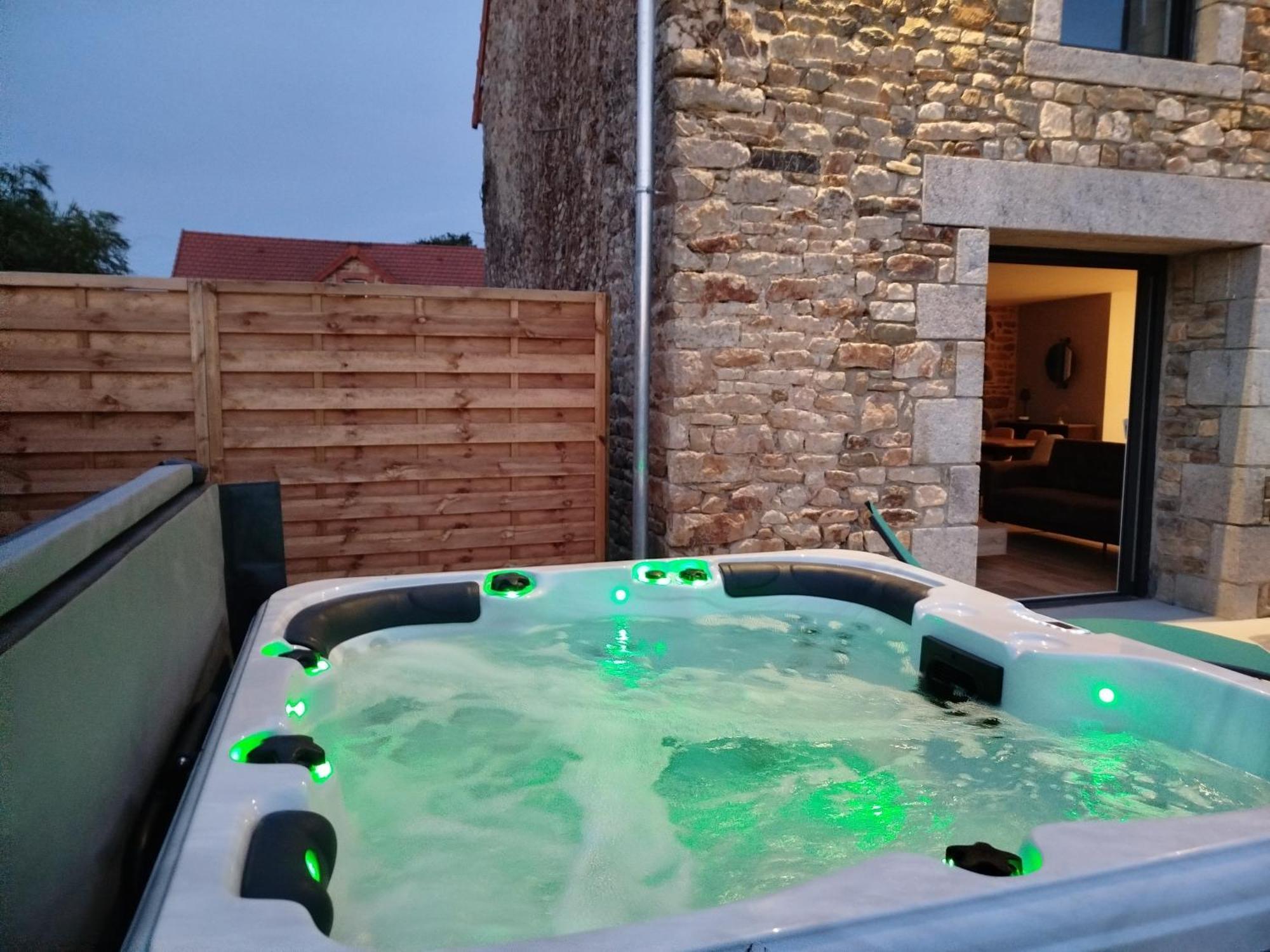 Gite La Grange Bien Etre En Baie Du Mont St Michel Bacilly Eksteriør billede